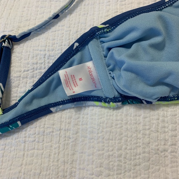 (2) bikini tops - light blue, floral - Picture 15 of 15